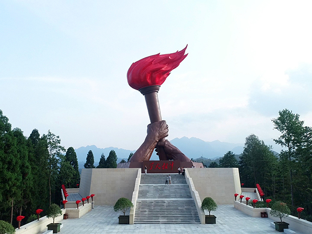 井岡山報：捧一顆紅心 育井岡幽蘭 —— 